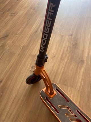 Patinete de trucos Madd Gear con lija