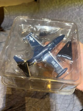 Maqueta Avión F9F Panther Metálico