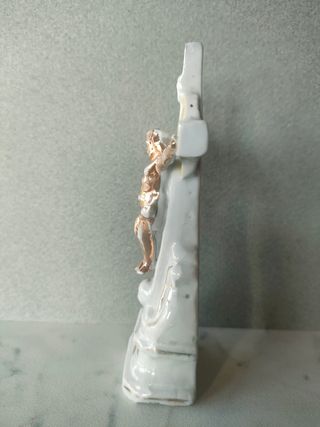 Crocifisso antico in biscuit lucido