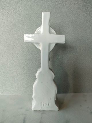 Crocifisso antico in biscuit lucido