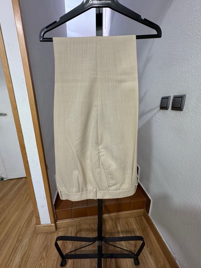 Traje Milano Beige Talla M