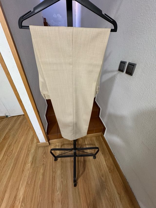 Traje Milano Beige Talla M