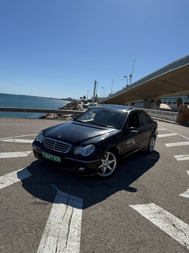 Mercedes-Benz Clase C 2006