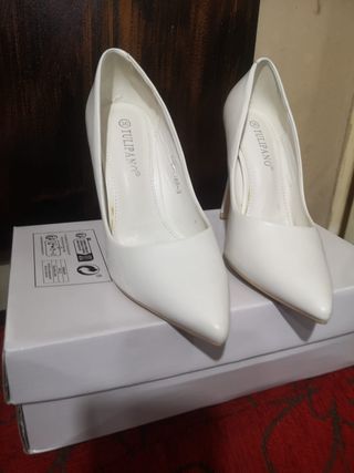 Zapatos de tacón blancos talla 36