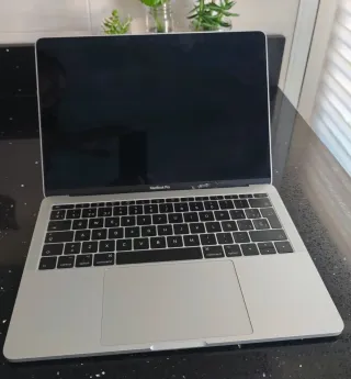 MacBook Pro 13 2017 Plata + Cargador