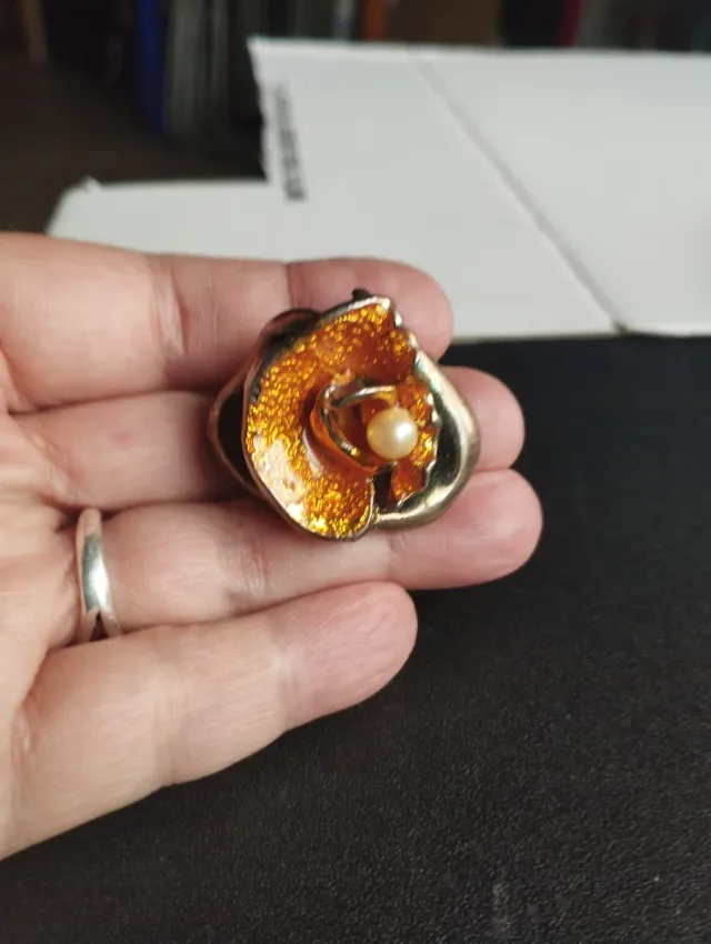 BROCHE VINTAGE FORMA FLOR