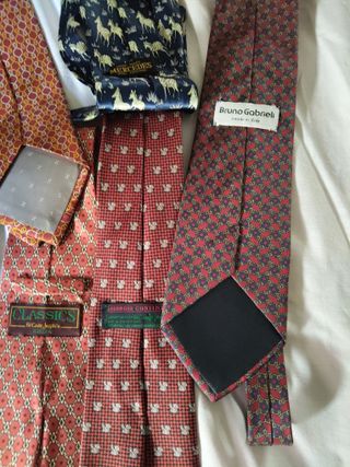 Lote 9 Corbatas Seda Hombre de Distintas narcas