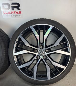 LLANTAS VW SANTIAGO 19 ORIGINALES CON NEUMÁTICOS