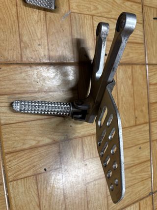 Estriberas Yamaha R6 2006