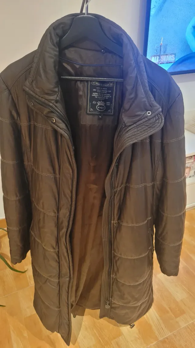 Abrigo marrón largo