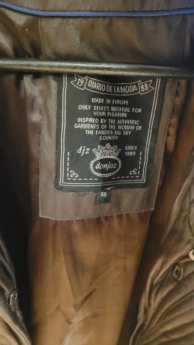 Abrigo marrón largo