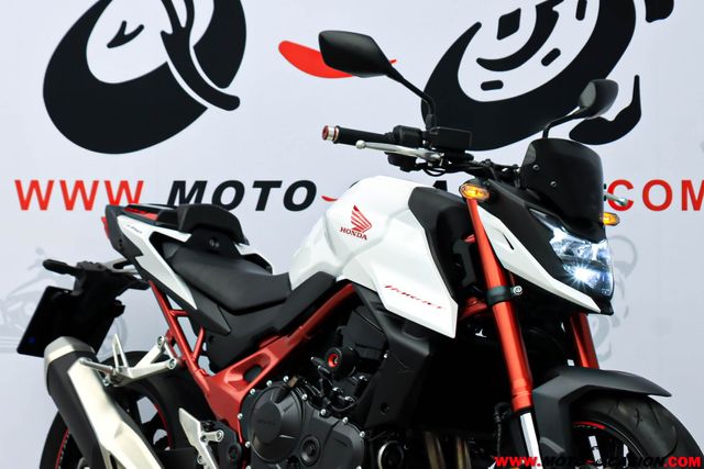 HONDA CB 750 HORNET ¿A2? GARANTÍA OFICIAL