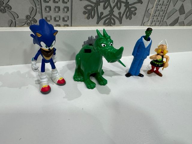 Figuras Phoskitos: Sonic, Dragón, Frankenstein, As