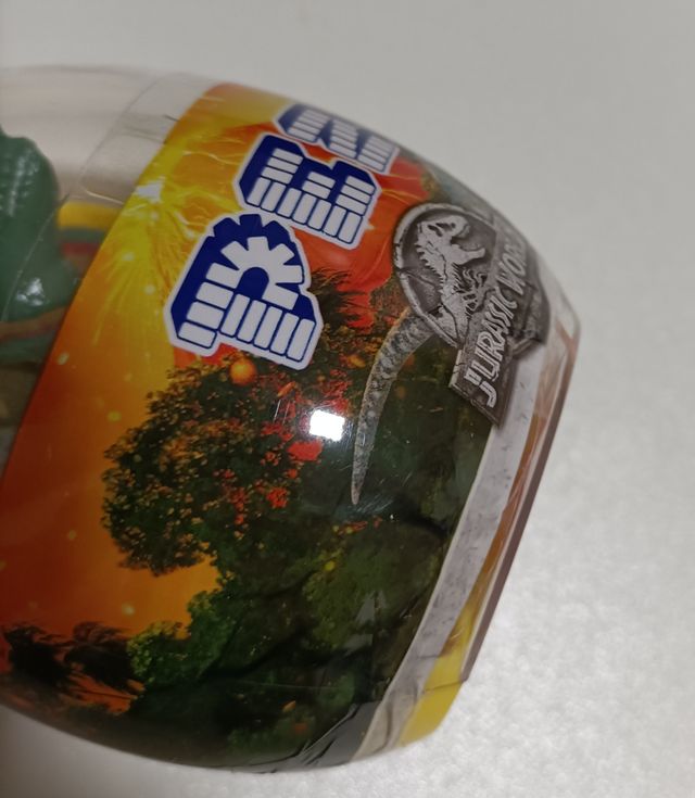 jurassic world dispensador pez capsula nuevo mini