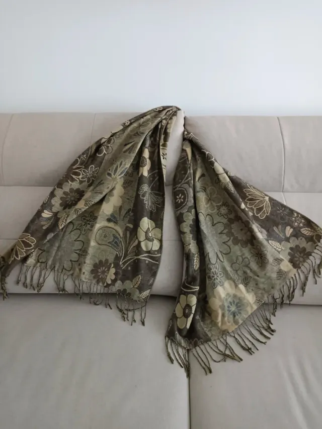 Pasmina floreale beige e marrone