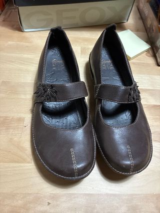 Manoletinas Clarks Marrones