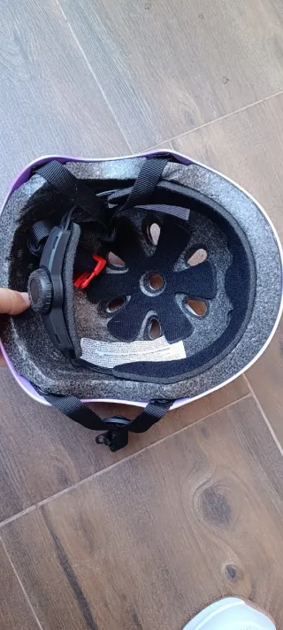 Casco de bici morado