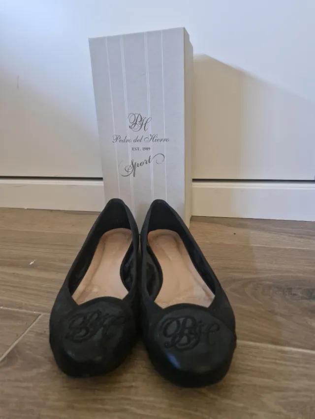 Zapatos planos Pedro del Hierro negros