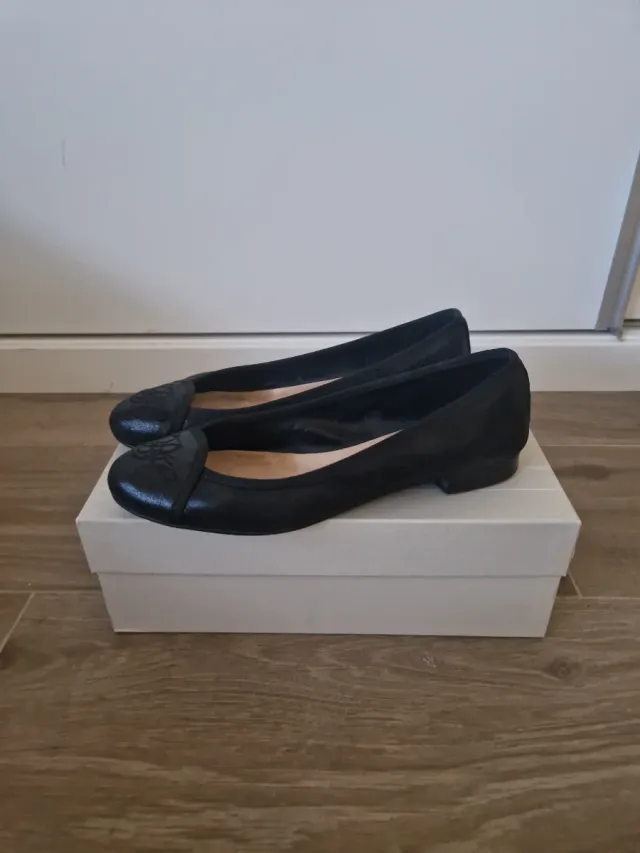 Zapatos planos Pedro del Hierro negros