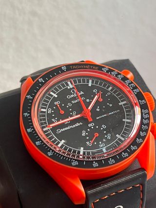 Omega x Swatch misión to Lava