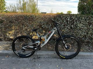 Santa Cruz v10 Mullet Talla L