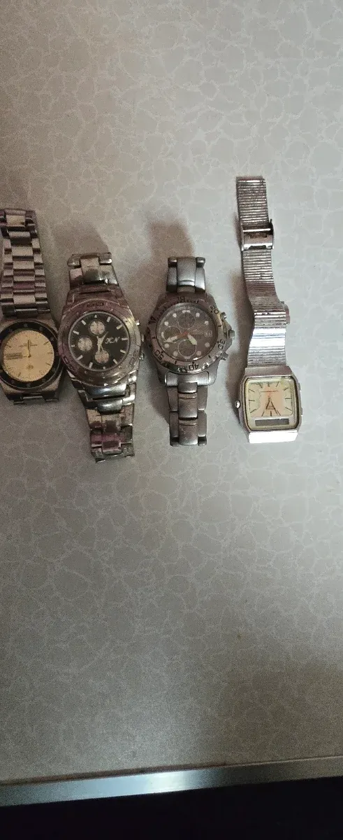 Lote de 12 relojes