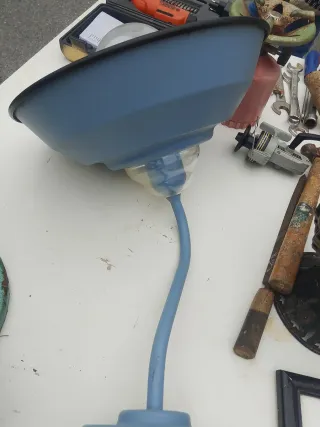 Farol azul y transparente