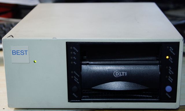 BEST DLT Unidad de Cinta SCSI Externa