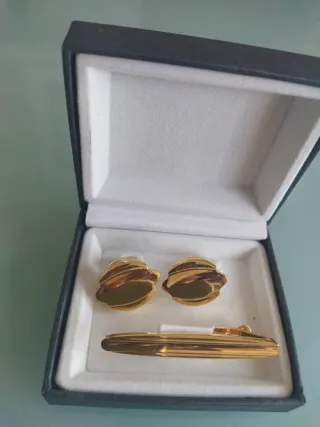 Conjunto Gemelos y Pinza Corbata Dorado