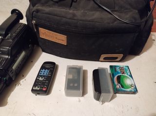 Videocamera Sony Handycam Hi8 + Accessori