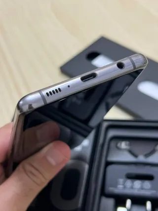 Samsung S10 Plus da 128 GB. LTE nero