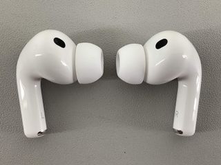 in-ear apple airpods pro 3