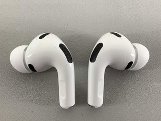 in-ear apple airpods pro 3
