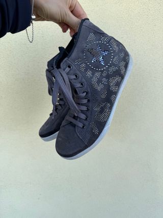 Scarpe ragazza grigie con borchie 36