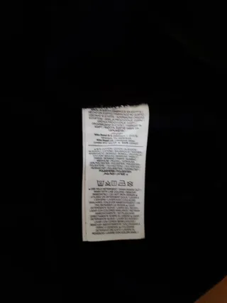 Sudadera Nike sin capucha.