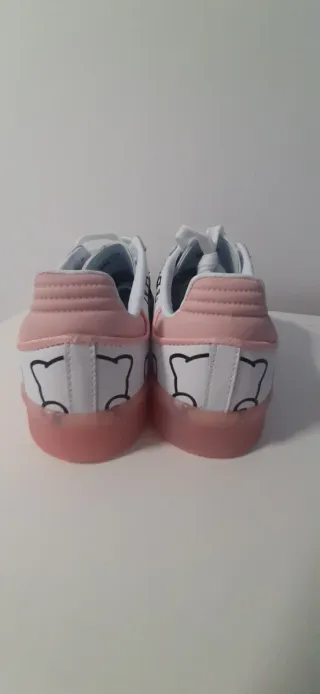 Zapatillas Adidas Samba x Hello Kitty Blancas Rosa
