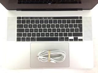 portatil apple apple macbook pro core i9 2.3 16 touchbar (2019) (a2141)