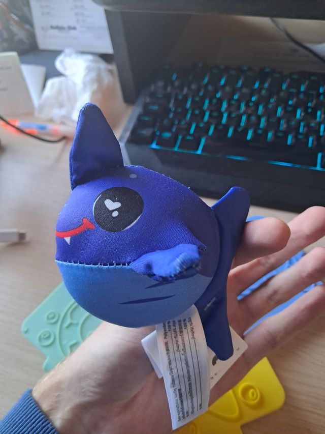 Kit Sabbiatrice + Peluche Squalo Blu NUOVI