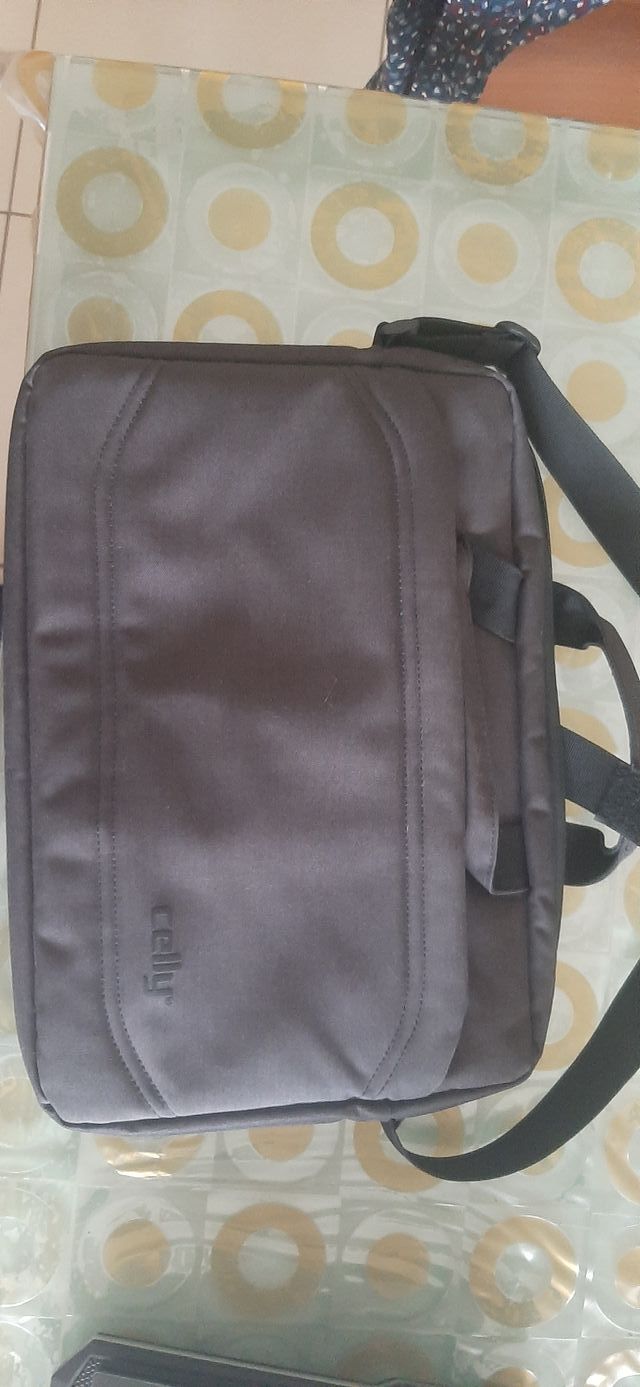 Borsa per laptop marca Celly