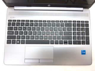 pc portatil hp 250 g8