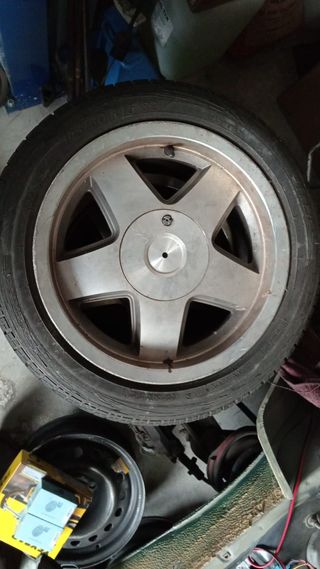 Llantas Ford Escort