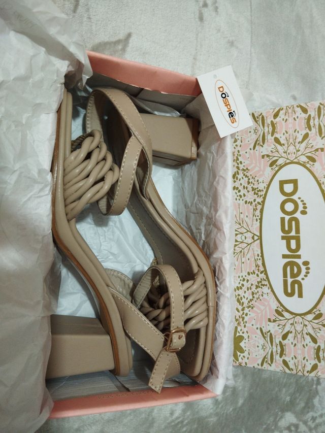 Sandalias DOSPÍES tacón beige