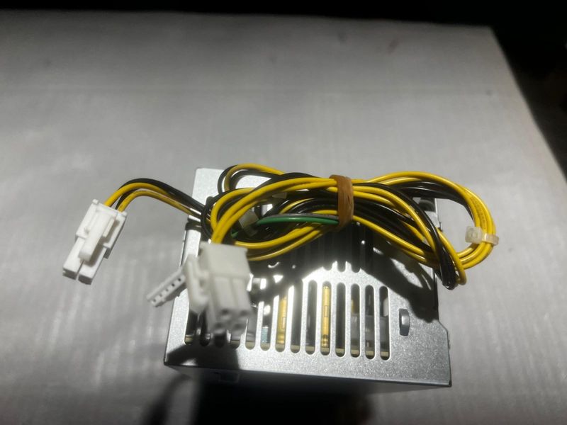 Fuente de alimentación HP EliteDesk de 240 W afbeelding 2