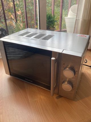Microondas Taurus Luxus Grill Plata