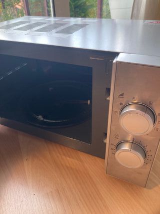 Microondas Taurus Luxus Grill Plata