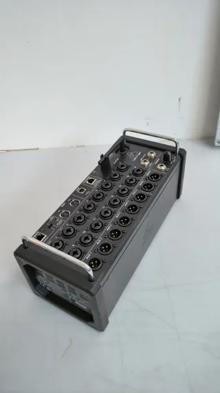 Mixer digitale Behringer XR18 B1Y9564