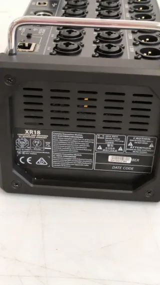 Mixer digitale Behringer XR18 B1Y9564