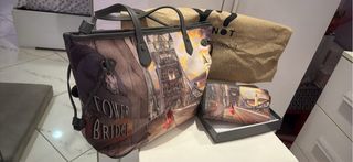 Borsa e portafoglio Y not Milano Tower Bridge