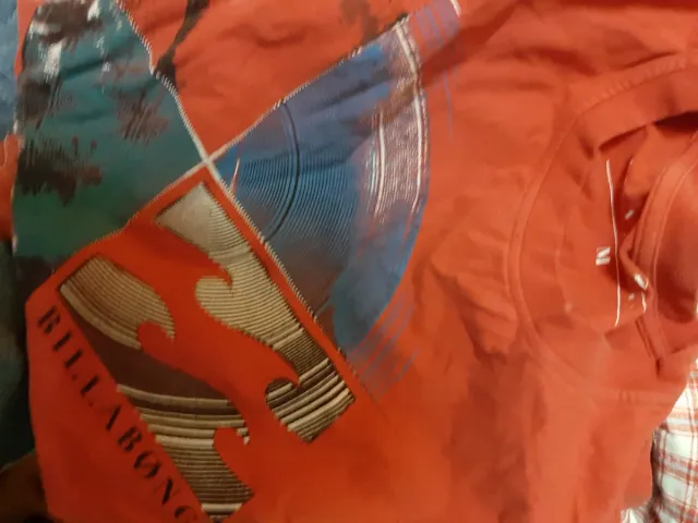 Camiseta Billabong Multicolor Roja