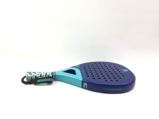 pala de padel wolf on wings turquise magic full carbon